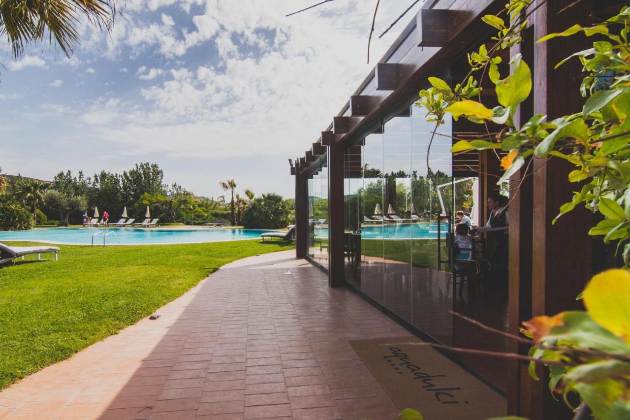 Hotel Aquadulci Chia Exterior foto